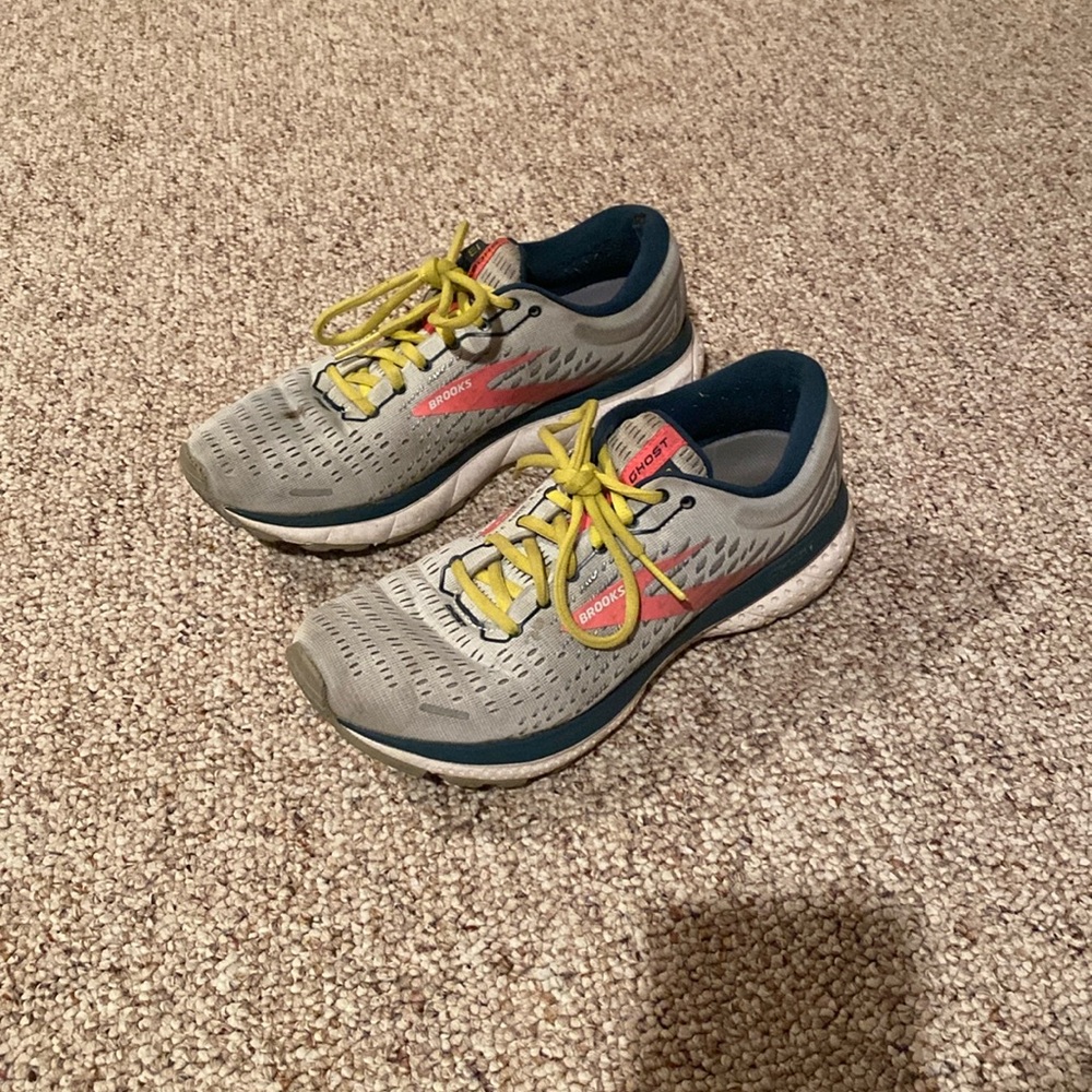 Brooks Ghost shoes